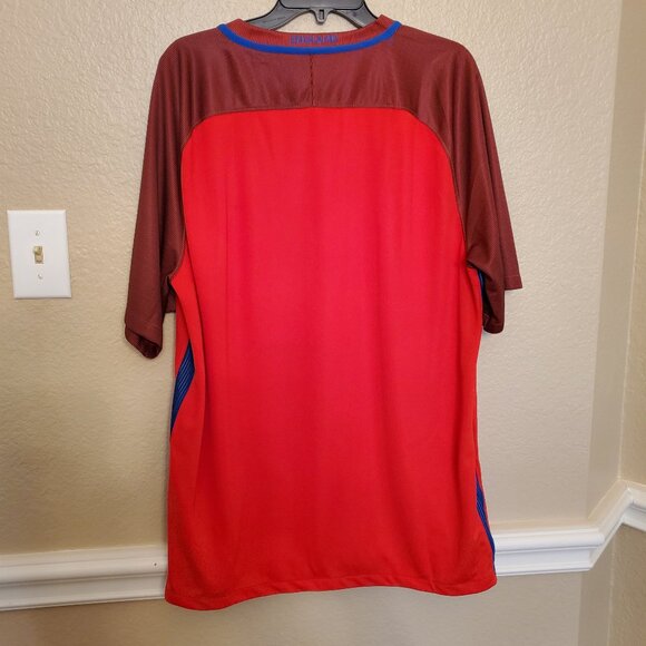Nike Dri Fit XL 2016 England Soccer Jersey - Picture 5 of 12